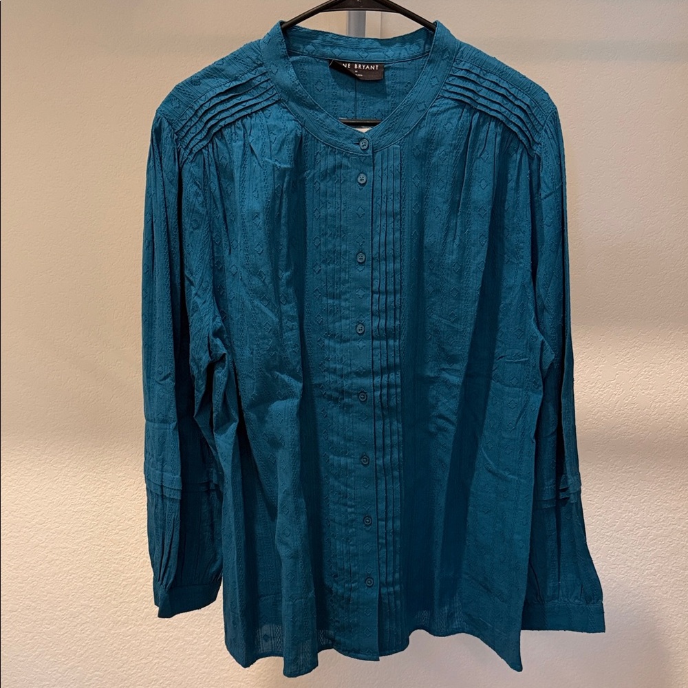 NWT Lane Bryant WomenMs Teal Button-Up shirt size 18